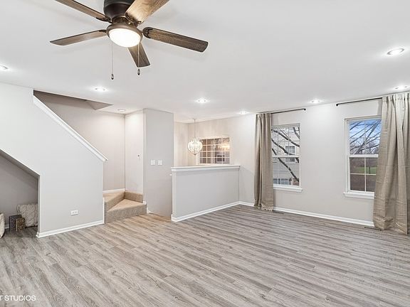 5th image of 1013 Manchester Cir
