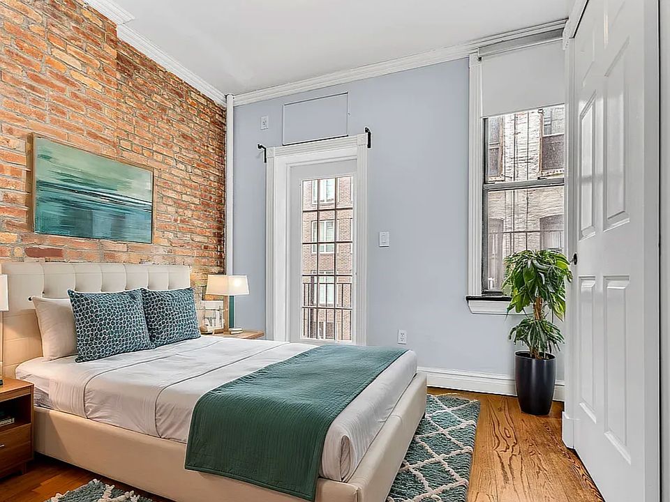 2nd image of 200 Stanton St #12