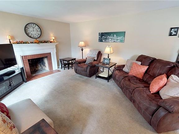 2nd image of 284 Oakley Ave