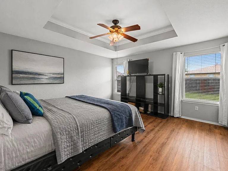 3800 Hickox Dr — Photo 17