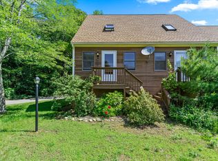 538 Main St APT 18, Springvale, ME 04083