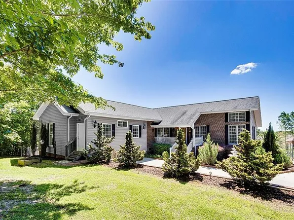 2532 Peppertree Ridge Rd, Randleman, NC 27317