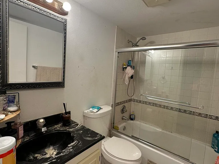 2414 NE 11th St #161 — Photo 23