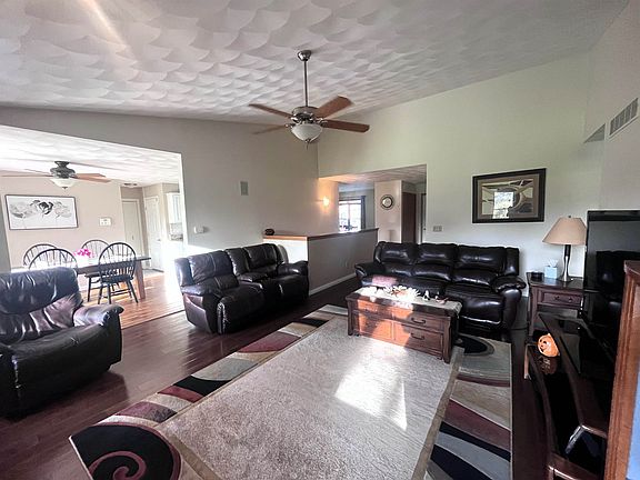 4th image of 4725 Chandan Woods Dr