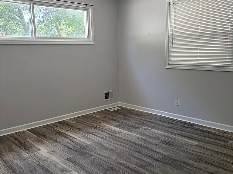 6831 NW State Highway 9 — Photo 12