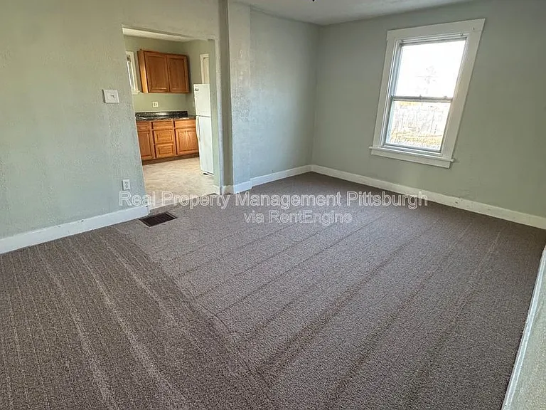 601 Farnsworth Ave — Photo 4