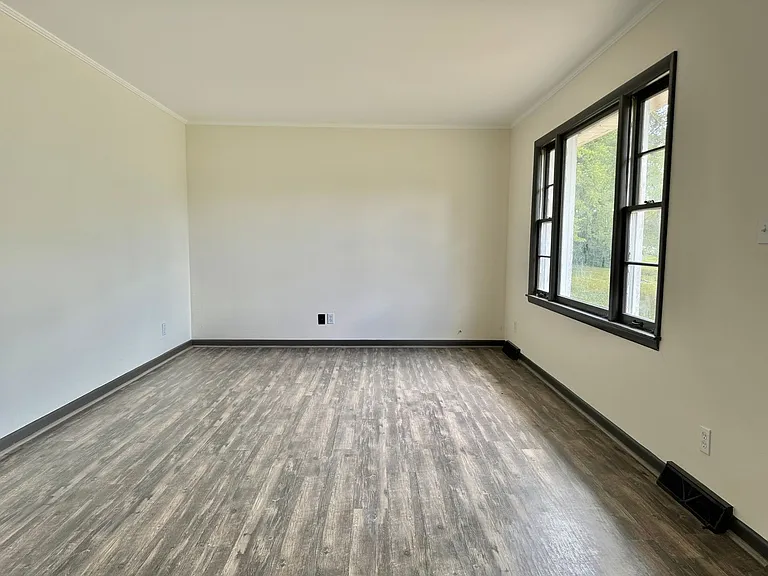 2256 S Berrys Chapel Rd — Photo 5