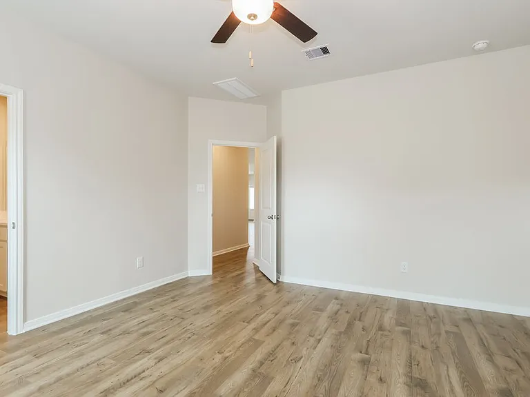 15648 Plum Brook Dr — Photo 11