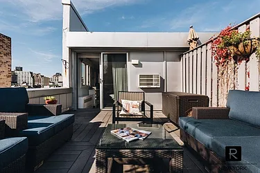 Rented by R New York