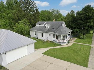 608 Albion Rd, Edgerton, WI 53534
