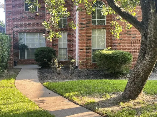 39 Sandelwood Trl, Beaumont, TX 77706