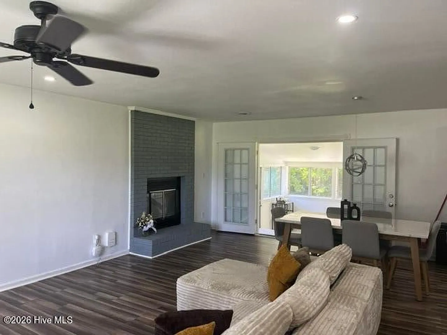 1312 Wolf Swamp Road — Photo 4