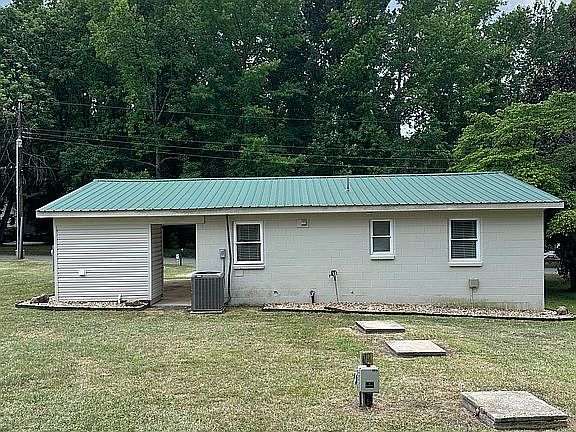 4th image of 3014 Cotten Rd