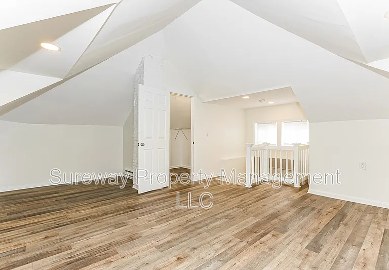 114 Walnut St — Photo 16