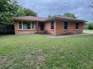 305 Waller St, Red Oak, TX 75154