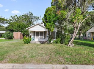 603 N Mechanic St, Weimar, TX 78962