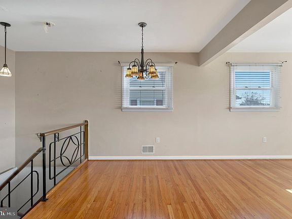 4th image of 2506 Dean Dr
