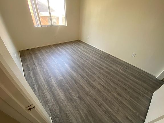 5th image of 1025 N Tippecanoe Ave Unit 248