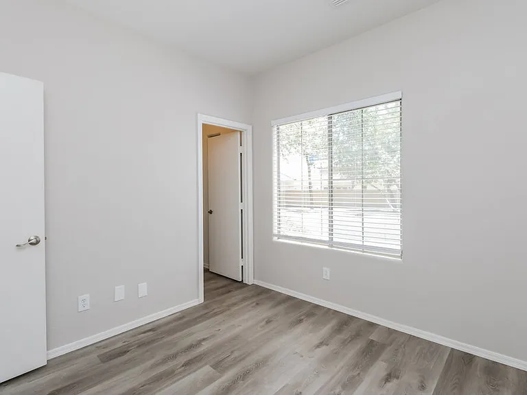 7660 E Baltimore St — Photo 13
