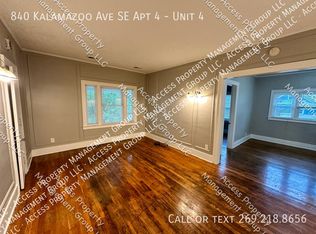 840 Kalamazoo Ave SE #4, Grand Rapids, MI