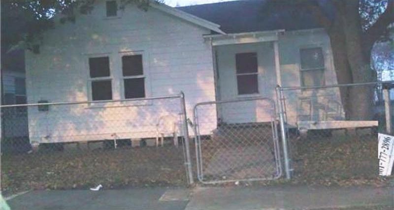 2nd image of 1326 S Alameda St