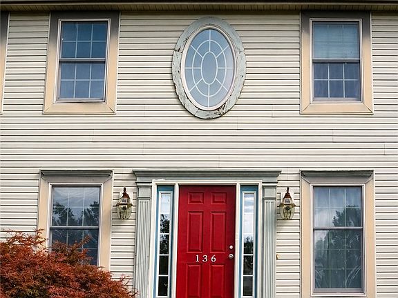 2nd image of 136 Jade Cir