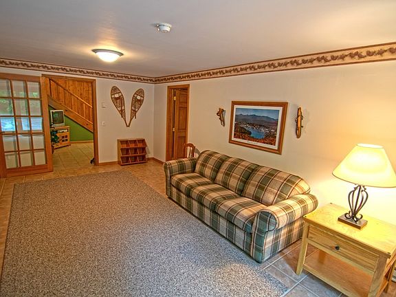 3rd image of 122 Beech Hill Cir