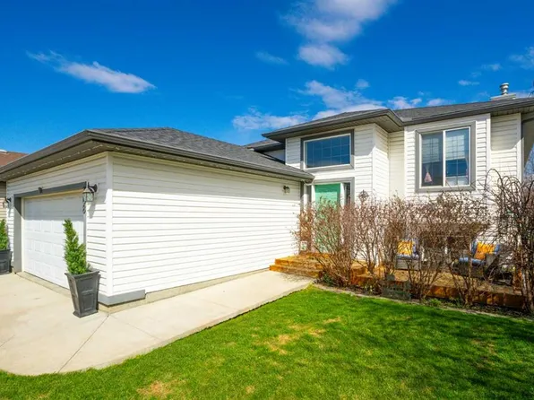 308 S Carriage Lane Dr, Carstairs, AB T0M 0N0