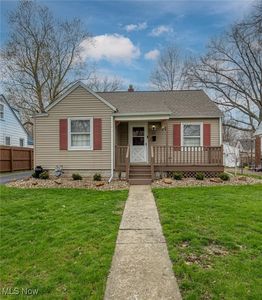 222 Brandtson Ave, Elyria, OH, 44035