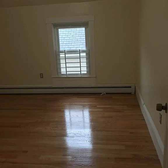 4 Austin St #2 — Photo 4