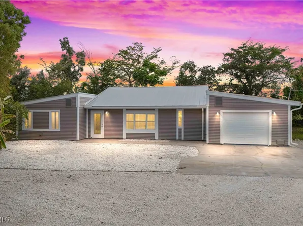 5675 Sandal Ln, Bokeelia, FL 33922