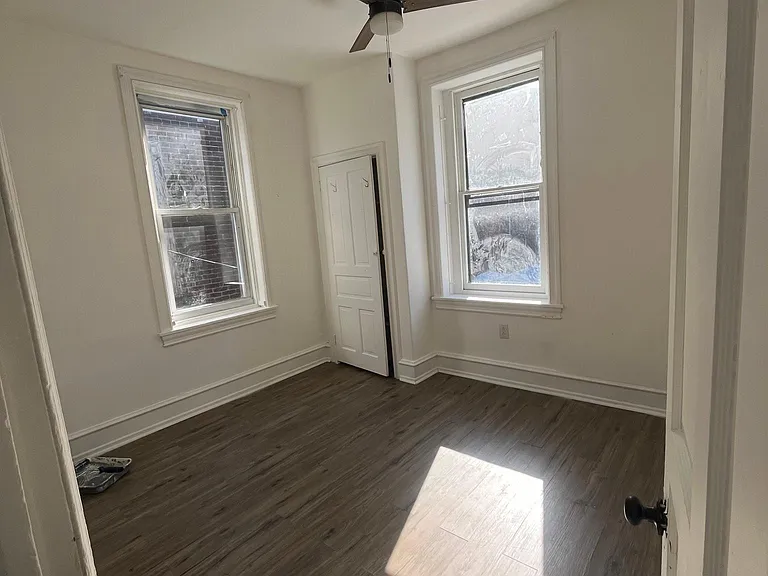 3350 N 22nd St — Photo 9