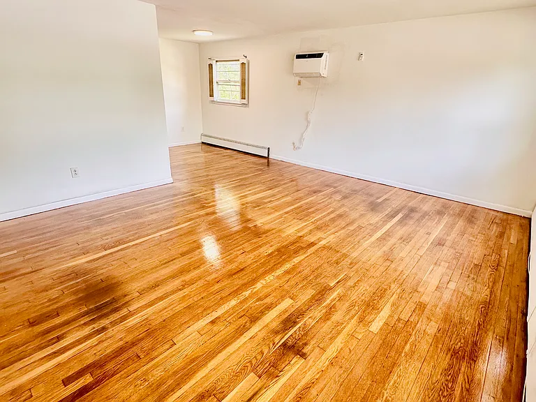 1511 Frances Dr — Photo 9