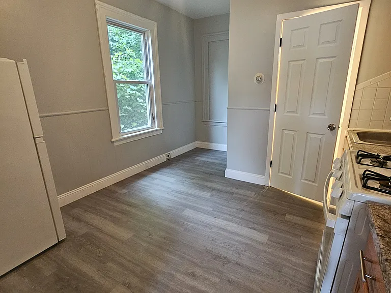136 E Liberty St #1E — Photo 5