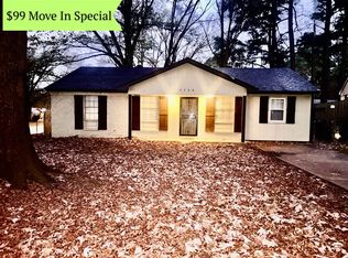 3750 Ridgemont Rd, Memphis, TN 38128