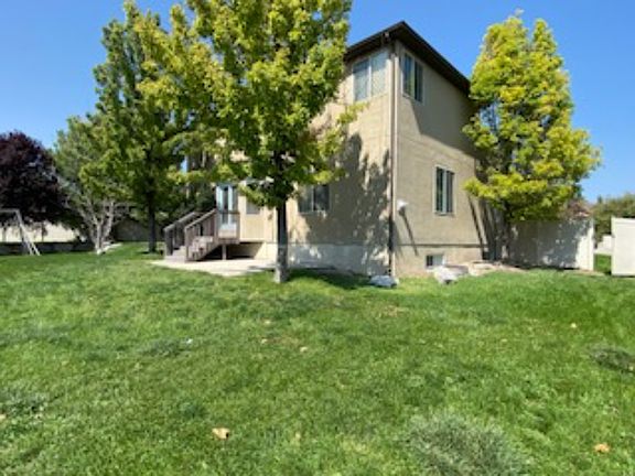 5th image of 471 W Rosemary Pl