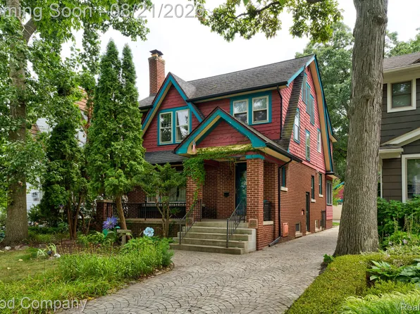23 Hanover Rd, Pleasant Ridge, MI 48069