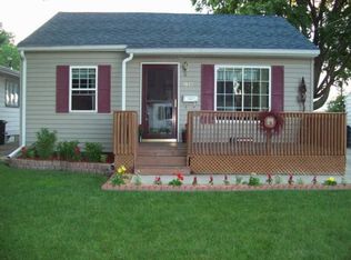 1935 Plymouth Ave, Waterloo, IA 50702