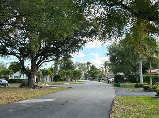 3890 NW 79th Ave #S, Pompano Beach, FL 33065