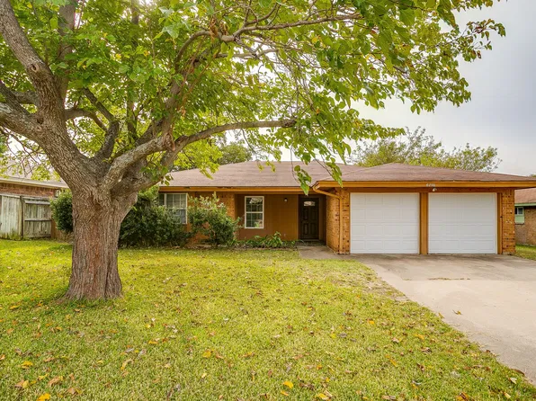 6756 Ridgetop Rd, North Richland Hills, TX 76182