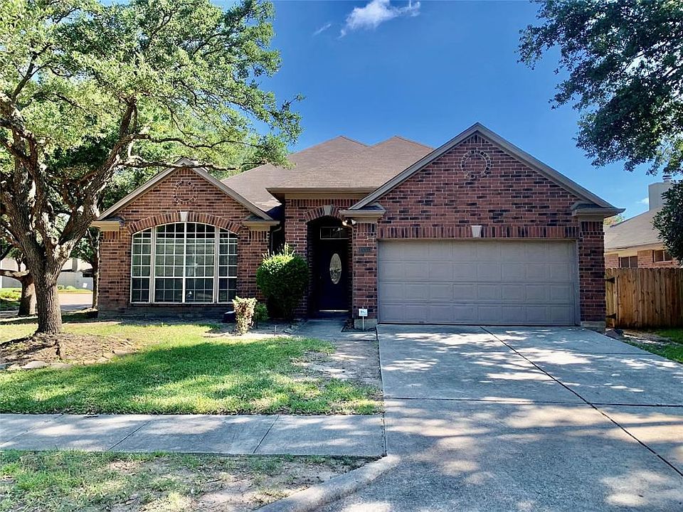 1st image of 18326 Auburn Woods Dr