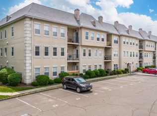 308 Brittany Dr BLDG 3 #308, Wayne Twp., NJ 07470