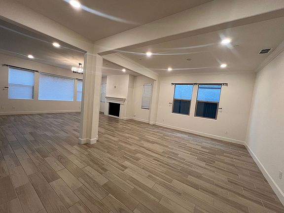 2nd image of 3024 Whistling Way