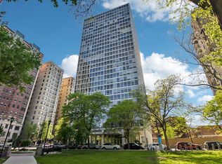 2400 N Lakeview Ave APT 1704, Chicago, IL 60614