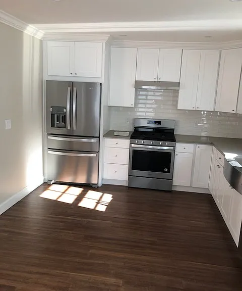 621 50th St — Photo 27