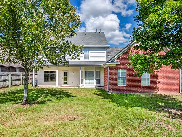 9461 Hickory Dr — Photo 45