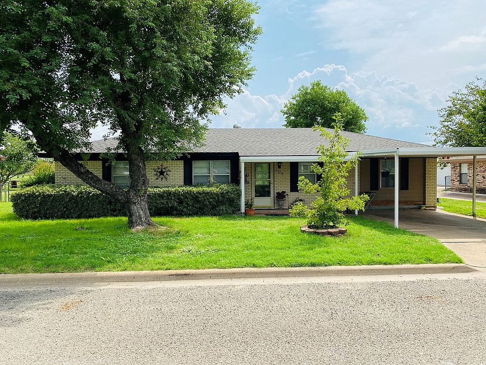 1st image of 306 Baize Dr