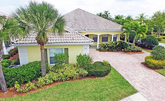 3rd image of 7915 Portofino Ct