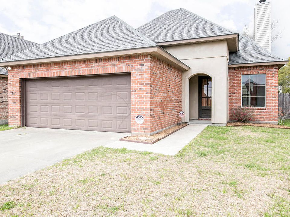 1st image of 214 Bentgrass Dr