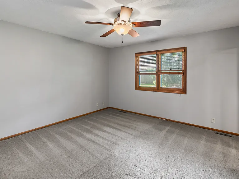 904 Edgewood Blvd — Photo 41